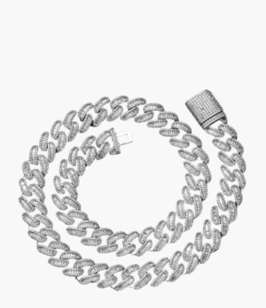Diamond-shaped necklace